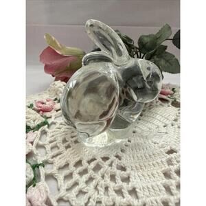 Fenton Glass Bunny Rabbit Paperweight Figurine UV Reactive Glows  3.5” Spring